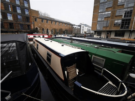 Houseboat including Secure & Private Mooring in Wenlock Basin, Islington.