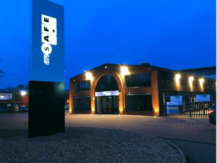 Detached office building situated in a mixed commercial development